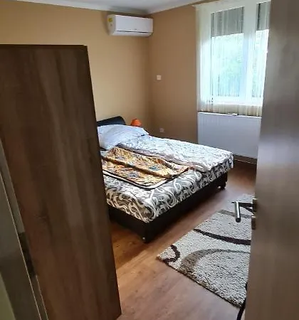 Nagyfeneki Vendeghaz Terem